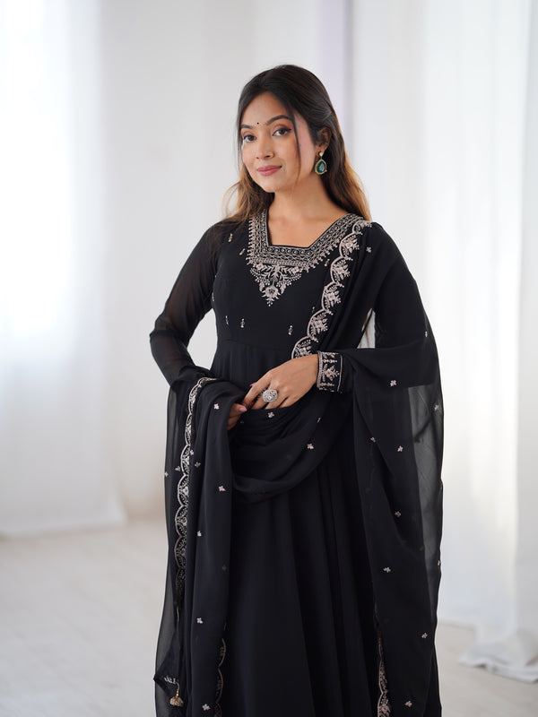 Elegant Georgette Long Suit with Silver Embroidery – Evening & Partywear Ethnic Set