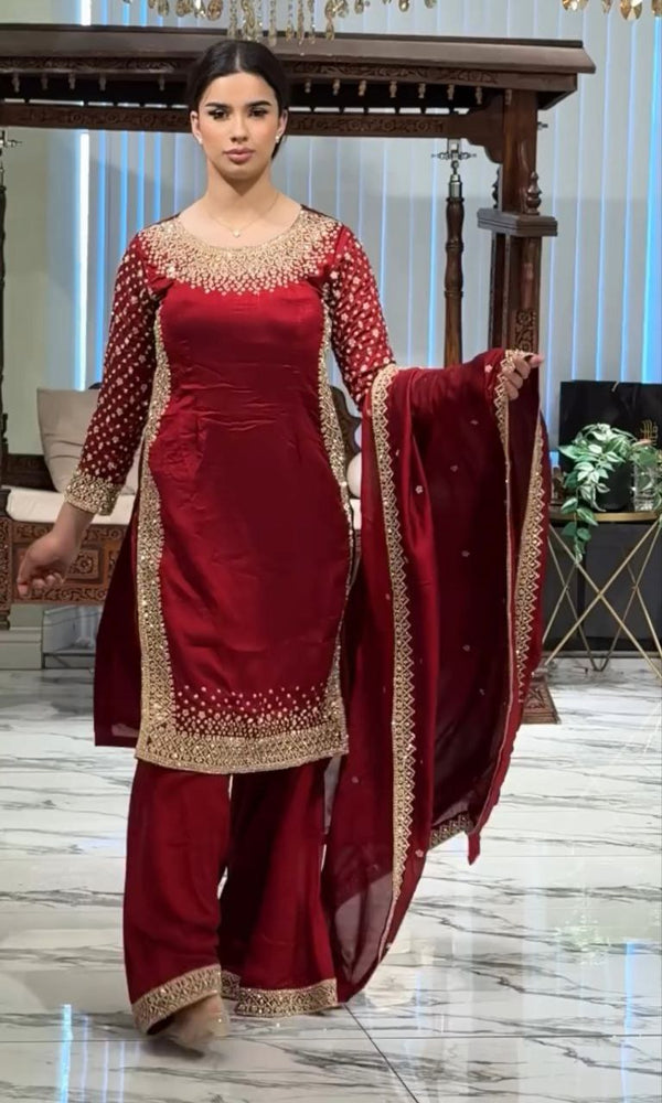 Embroidered Sharara with Contrast Border Dupatta – Luxury Ensemble